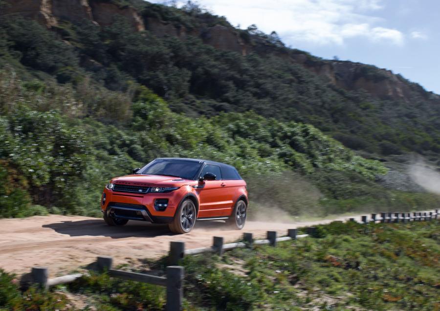  Land Rover Range Rover Evoque Autobiography Dynamic 2014 года  (фото 17 из 35)